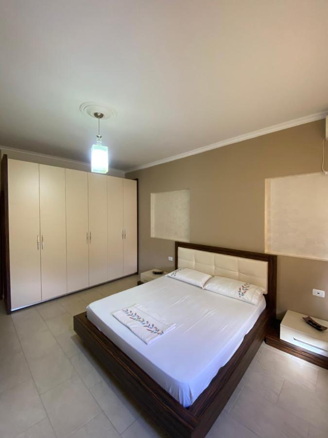 Marina House Apartment Vlorë Exterior foto